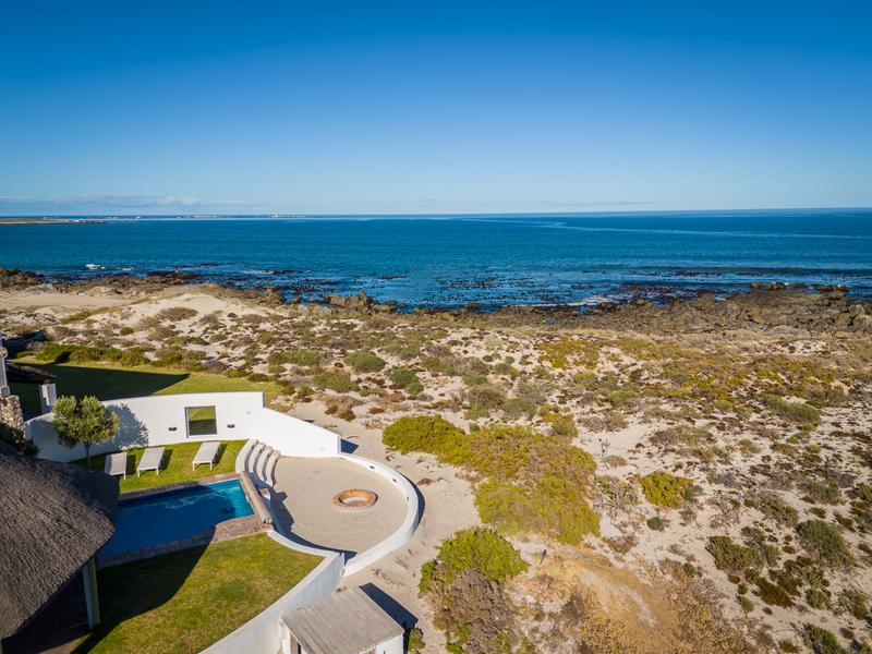 6 Bedroom Property for Sale in Duyker Eiland Western Cape